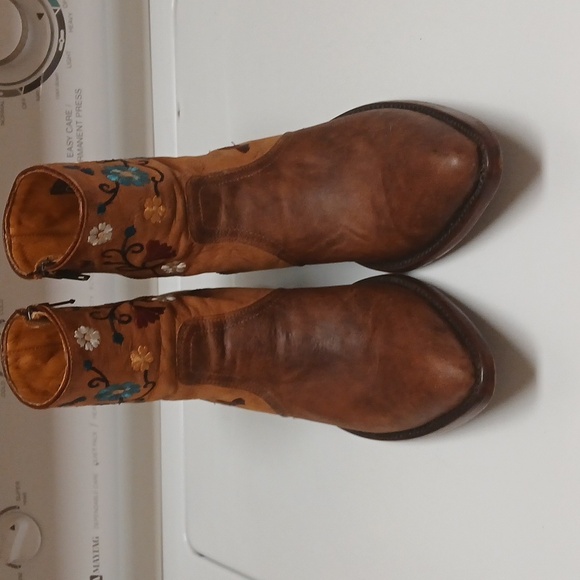 Old Gringo Catlyn Brass BL3236-1, size 9 - Picture 6 of 16